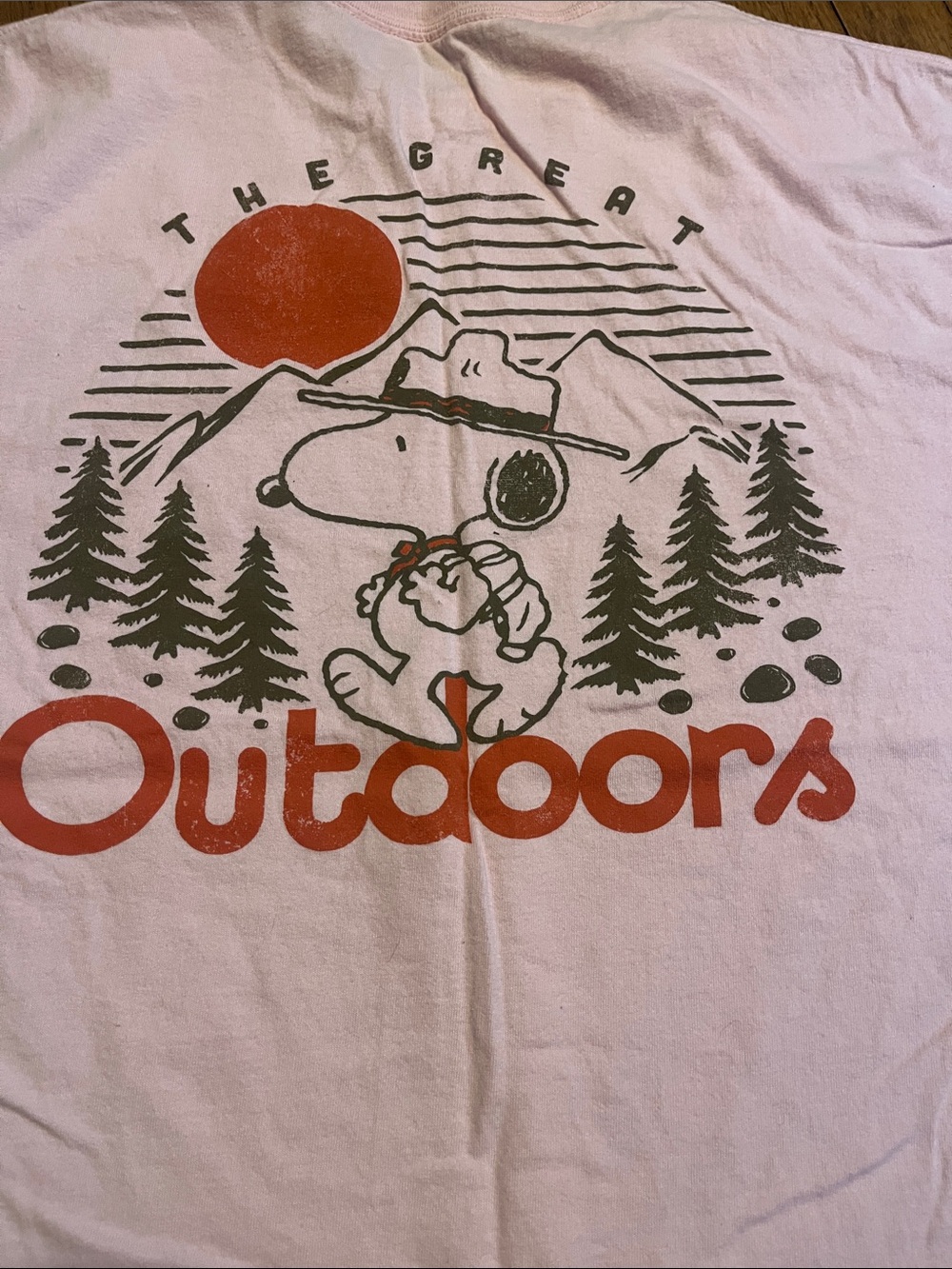 Peanuts Men's Light Pink 'Happy Camper' Graphic Tee - Picture 6 of 8
